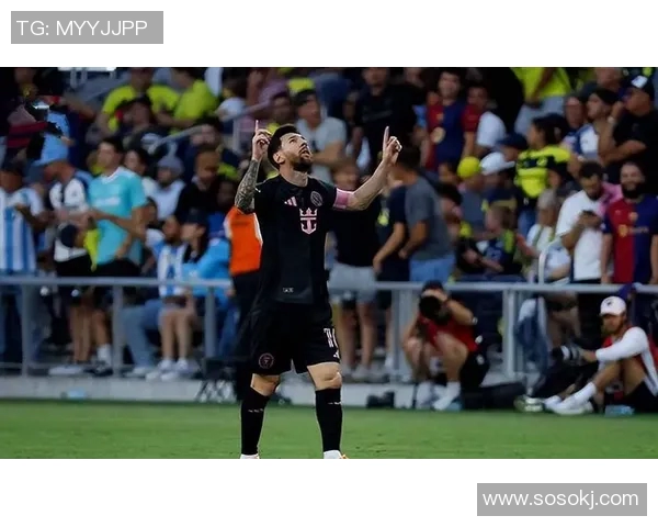 坎坷经历成就足球传奇球星背后的奋斗与坚持